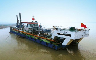 ���Ӹ���������ɽ���к��������ͽ��蹤��