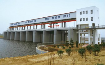 �������˺�ף������Ŧ����բ���ռӹ̹���